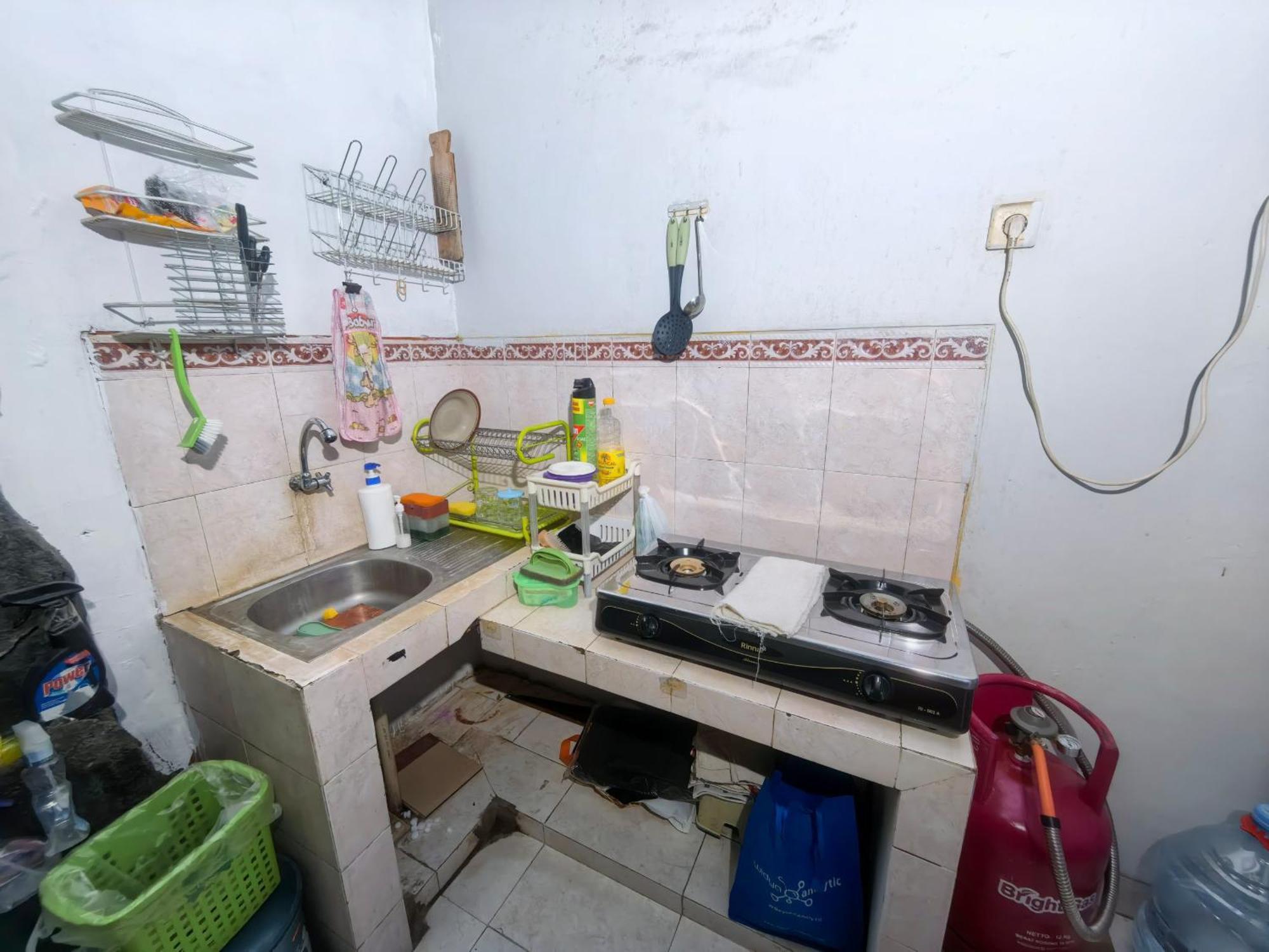 Mutiara Babarsari Homestay Jogja 日惹 外观 照片