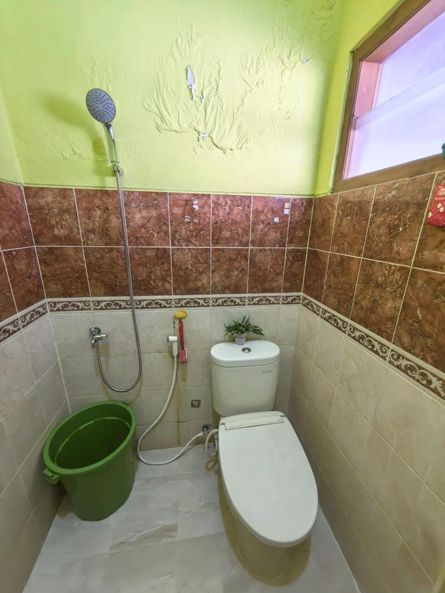 Mutiara Babarsari Homestay Jogja 日惹 外观 照片